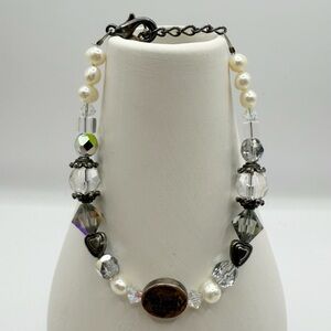 Chic Pearl and Crystal Necklace with Silver Accents